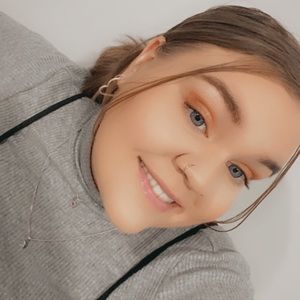 Meet your Posher, Georgia